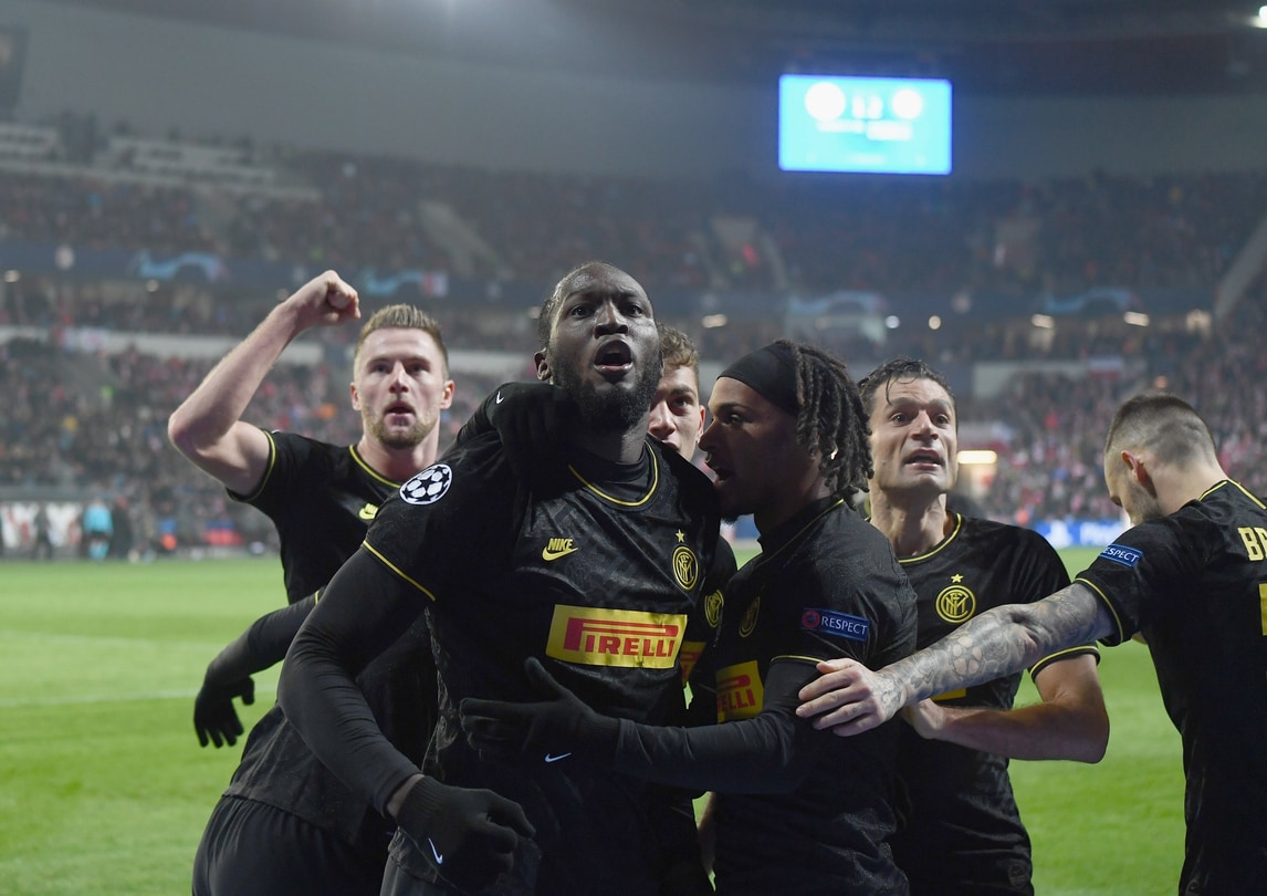 Slavia-Inter 1-3, lo show di Lautaro Martinez e Lukaku