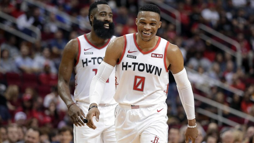 Nba, Harden da urlo: 60 punti e Houston vola. Bene Milwaukee che vince ancora