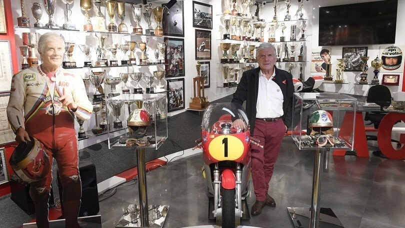 Giacomo Agostini, a Bergamo la casa-museo del campionissimo