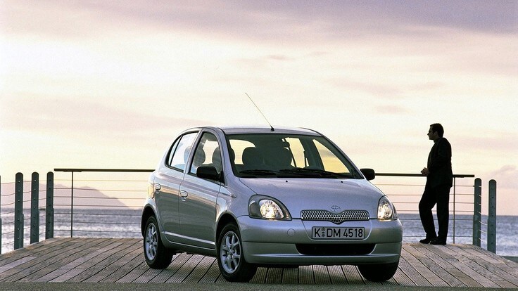 Toyota Yaris, tutte le generazioni: FOTO