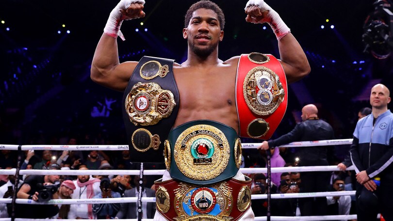 Joshua si prende la rivincita con Ruiz e torna re dei pesi massimi