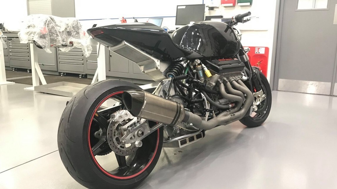 Eisenberg V8, la naked mostruosa da 500 cv: immagini