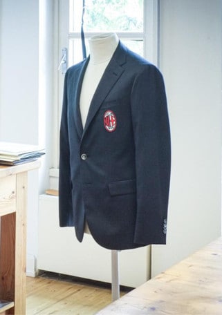 Il Milan compie 120 anni. La maglia Puma e le collezioni speciali per celebrare l'evento