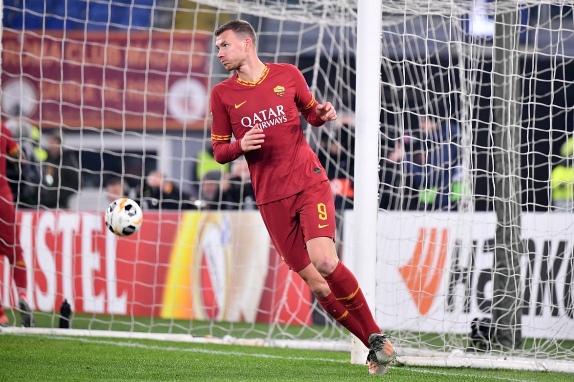 Il bosniaco segna il provvisorio 2-1, dopo il vantaggio di Perotti e l'autorete di Florenzi, gol numero 96 con la maglia giallorossa, il 26° nelle coppe europee: nel mirino Totti, leader con 38. Il pareggio di Weissman 