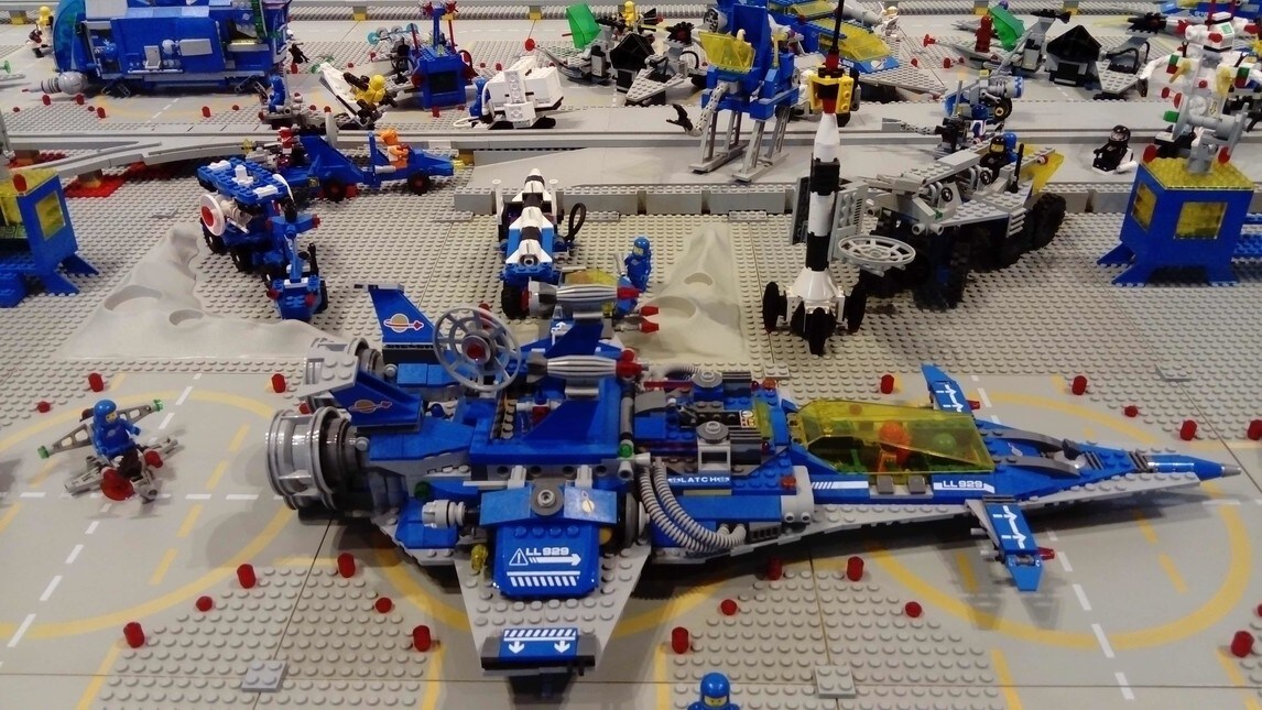 Dal 24 dicembre 2019 al 19 aprile 2020, a Palazzo Bonaparte arriva un'esposizione di mattoncini che riproducono i grandi scenari della storia 