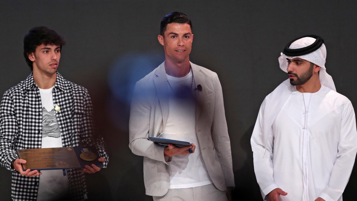 Cristiano Ronaldo e Joao Felix premiati a Dubai