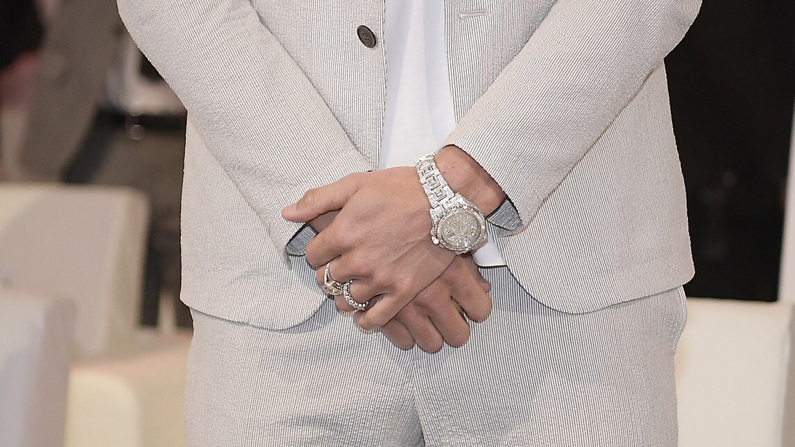 Cristiano Ronaldo, che gioielli a Dubai: orologio e anelli da favola!