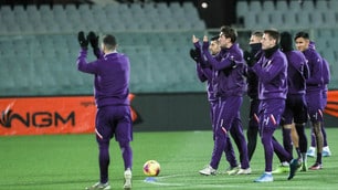 La Fiorentina applaude i tifosi: allenamento a porte aperte