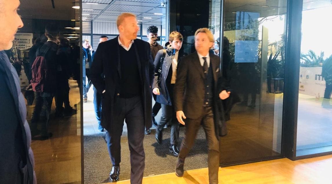 Tare, l'arrivo all'hotel Sheraton