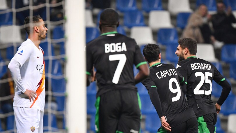 Dzeko fa 100 ma non basta: la Roma crolla contro il Sassuolo