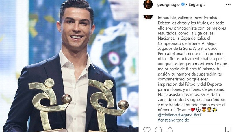 Juve, Cristiano Ronaldo si riconsola con mamma Maria Dolores e Georgina: "Sei il nostro eroe"