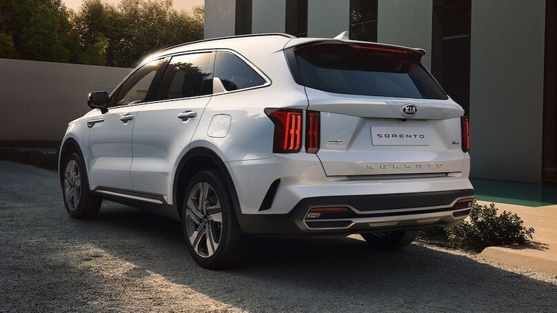 Nuova Kia Sorento, le prime foto ufficiali
