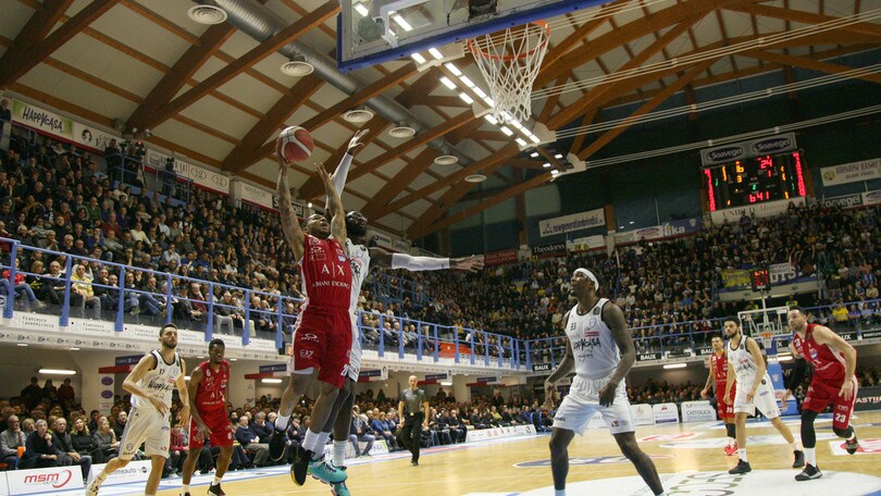 Coronavirus, Legabasket: