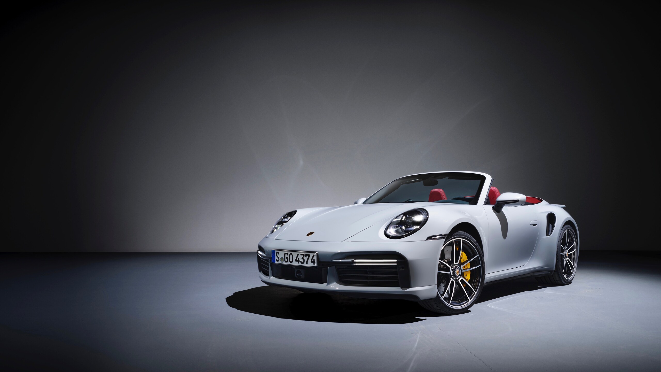 Nuova Porsche 911 Turbo S Cabrio: le immagini