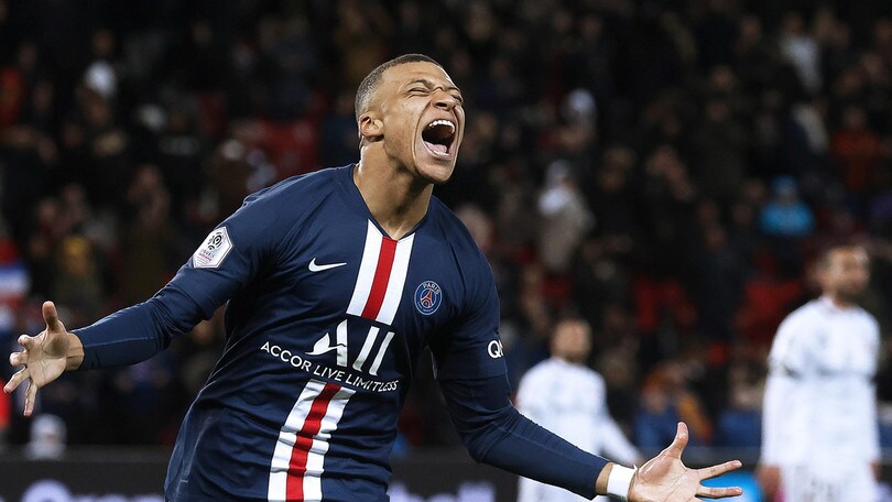 Psg, ansia Mbappé: febbre e mal di gola