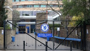 Dal Chelsea al Tottenham, gli stadi inglesi deserti