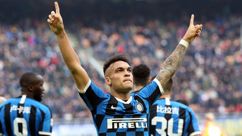 Lautaro, il Barcellona offre all'Inter una lista di cinque giocatori