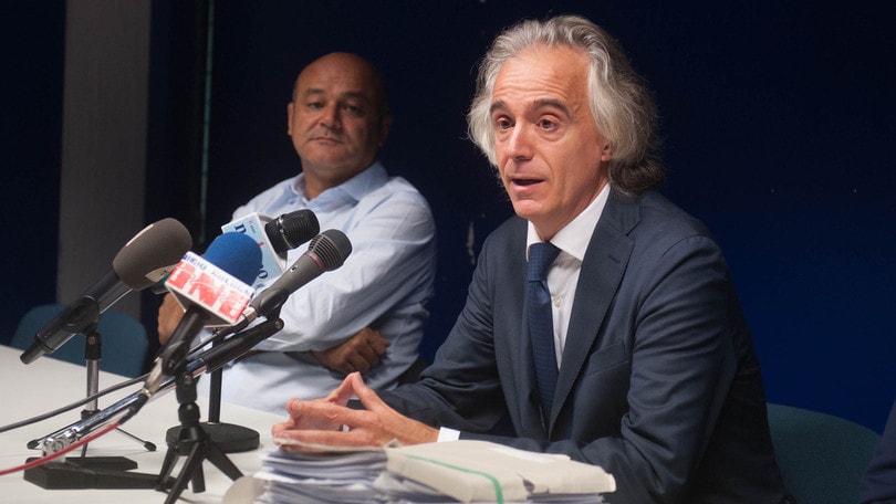 Napoli, l'avvocato Grassani: "Si deve giocare anche a Ferragosto"