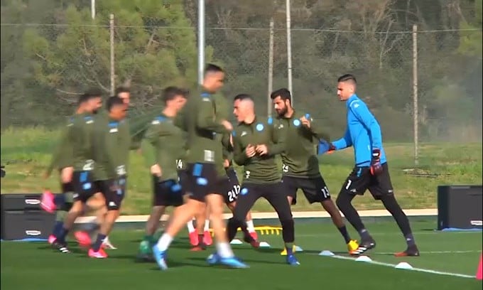 Napoli, è ora di scegliere: Ospina o Meret?
