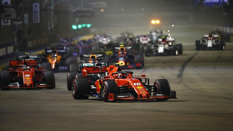F1, organizzatori Gp Singapore: "No a gara a porte chiuse"