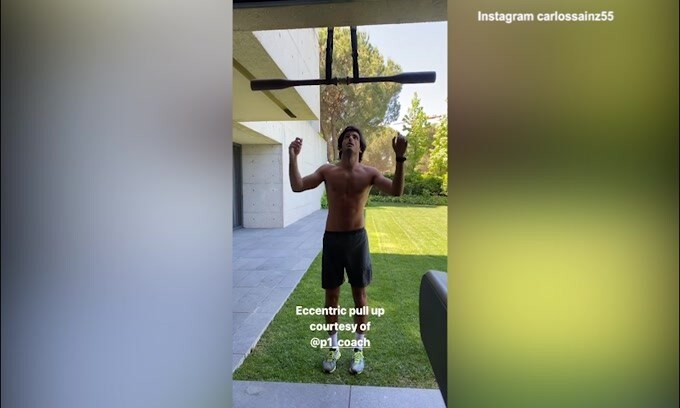 F1, l'allenamento eccentrico di Sainz