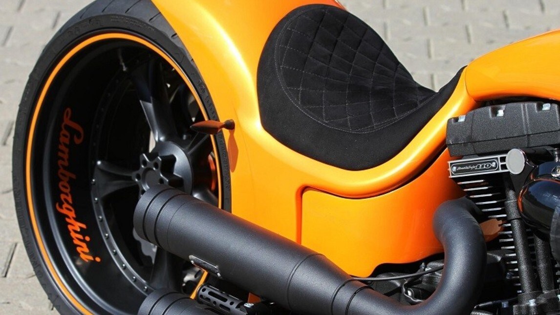 I customizzatori tedeschi di Thunderbike hanno ceduto alla fascino delle supercar del Marchio del Toro (soprattutto la Huracán), realizzando la loro ultima potente creatura