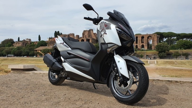 XMAX 300 Roma Edition: il tributo di Yamaha alla Città Eterna