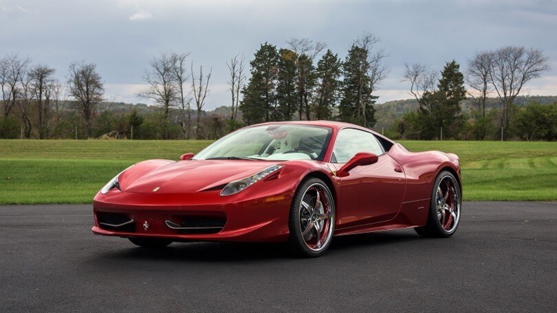 Mbappé, Ferrari e Audi in garage: ma ancora non ha la patente!