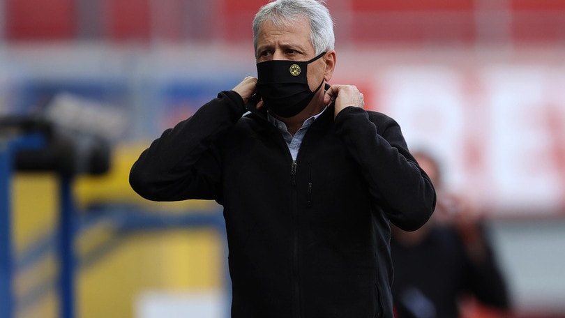 Borussia Dortmund, Favre confermato per la prossima stagione