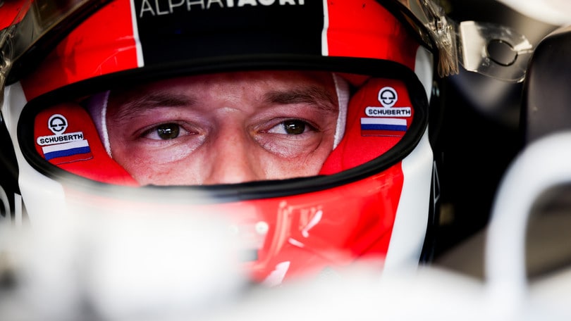 GP Gran Bretagna, Kvyat penalizzato di cinque posizioni