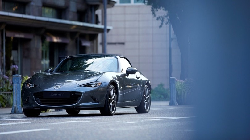 Mazda MX-5 Polymetal 1.5 2020, roadster allo stato puro