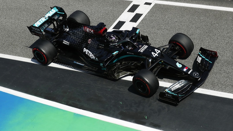 Gp Spagna, Leclerc solo nono in qualifica: Hamilton si prende la pole