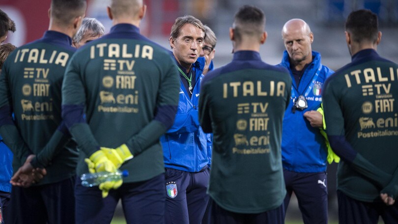 Italia, tamponi tutti negativi per gli azzurri a Coverciano