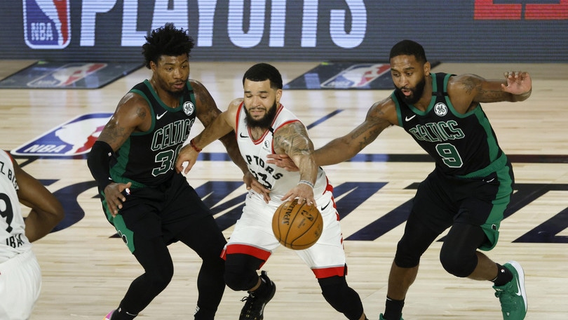 NBA: Boston batte Toronto in gara 1