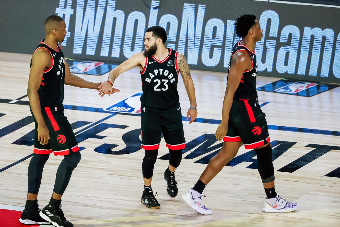 103201400 686399f6 fac9 45c1 9a3c 6a7913d90bfc - VanVleet nella storia dell'Nba, che show di Irving, Durant e Harden! 103201400 686399f6 fac9 45c1 9a3c 6a7913d90bfc - VanVleet nella storia dell'Nba, che show di Irving, Durant e Harden!