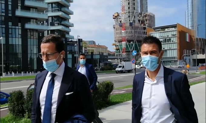 Inter, l'arrivo dell'entourage di Kolarov in sede