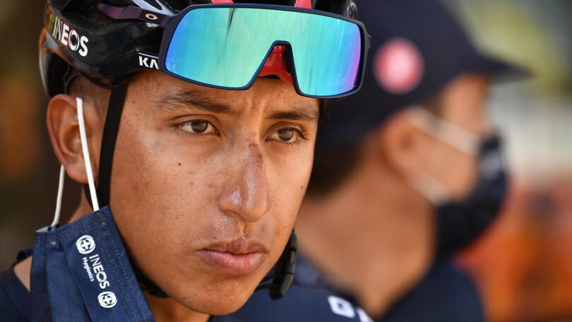 Tour de France, Bernal si ritira: aveva vinto lo scorso anno