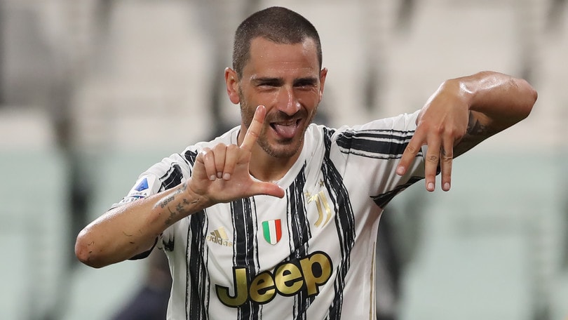 L'esultanza speciale di Bonucci con dedica alla famiglia