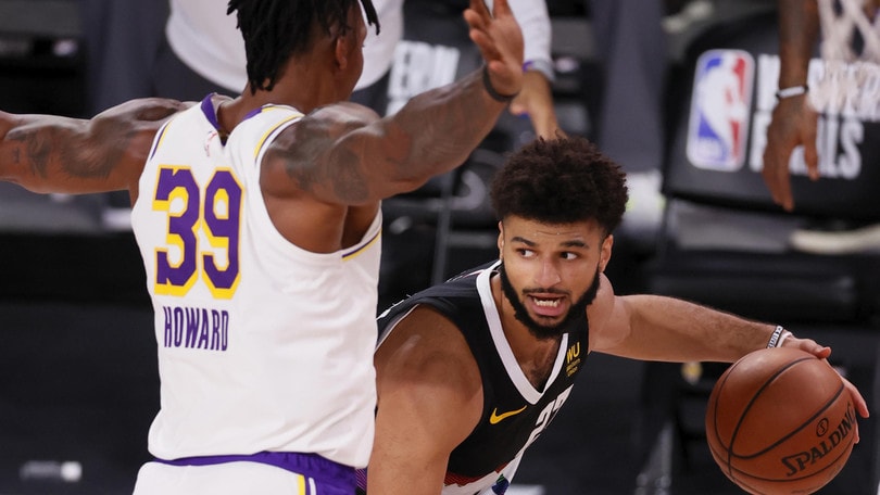 NBA, LeBron James non basta ai Lakers. Denver accorcia la serie sul 2-1