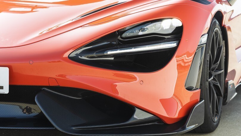 McLaren 765LT, la potenza è nel nome