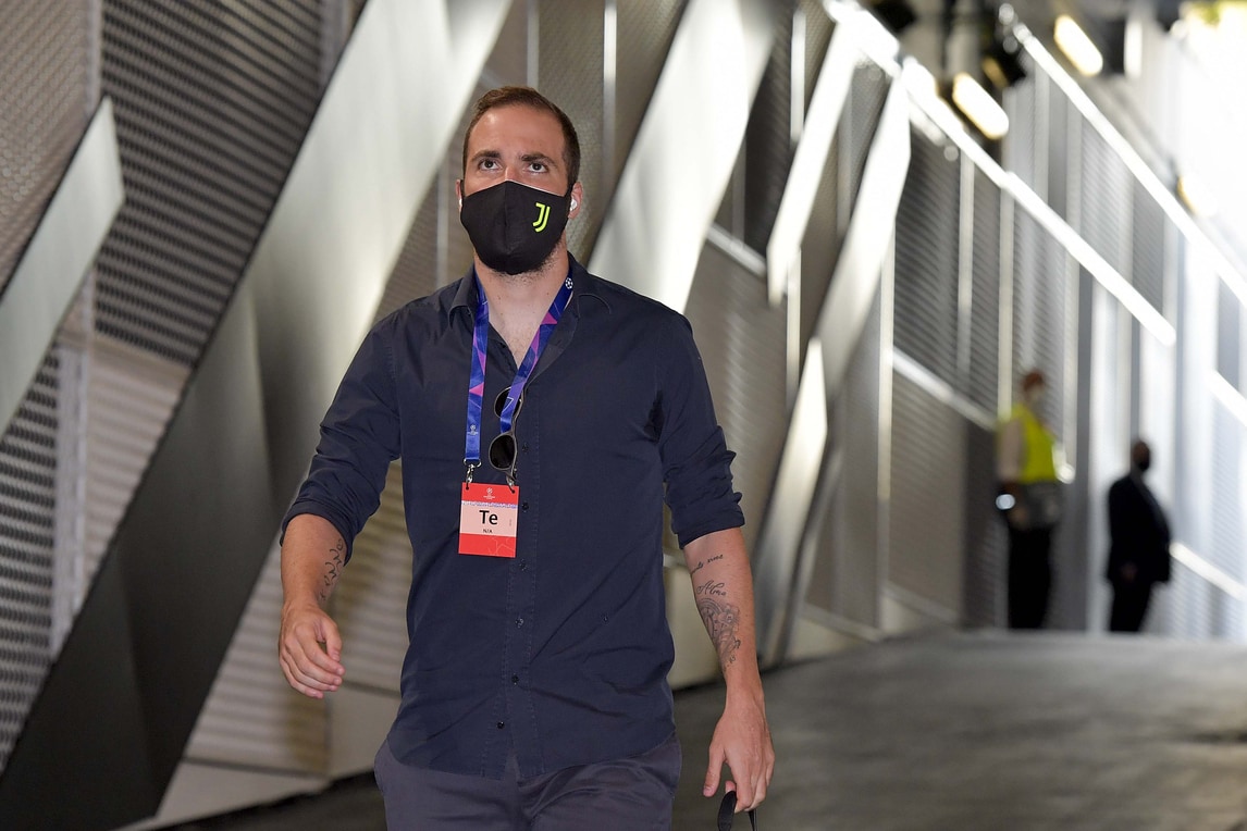“Higuain e il fratello positivi al Coronavirus”