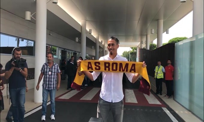 Roma, che colpo: torna Smalling
