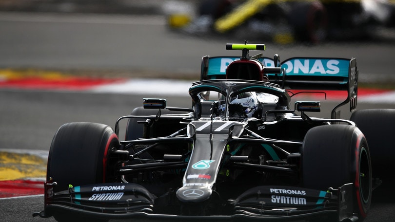 Gp Eifel, Bottas centra la pole davanti a Hamilton: ottimo Leclerc, è quarto