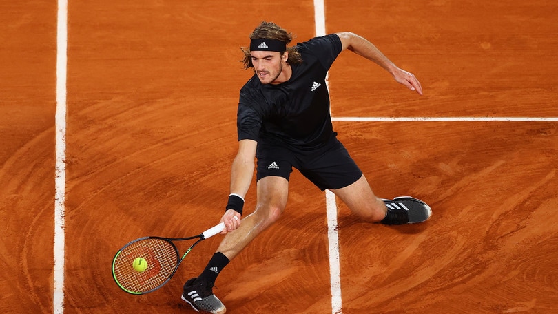 San Pietroburgo Open, Tsitsipas da forfait: