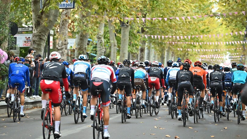 Coronavirus, nessun positivo al Giro d'Italia