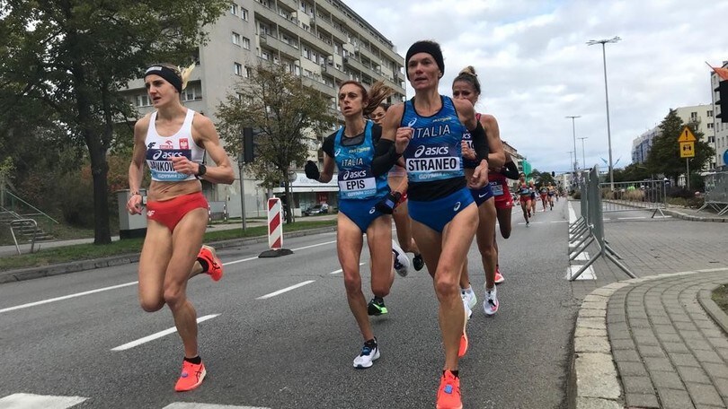 E' da record il mondiale di mezza femminile. Bene gli azzurri anche se il podio è lontano