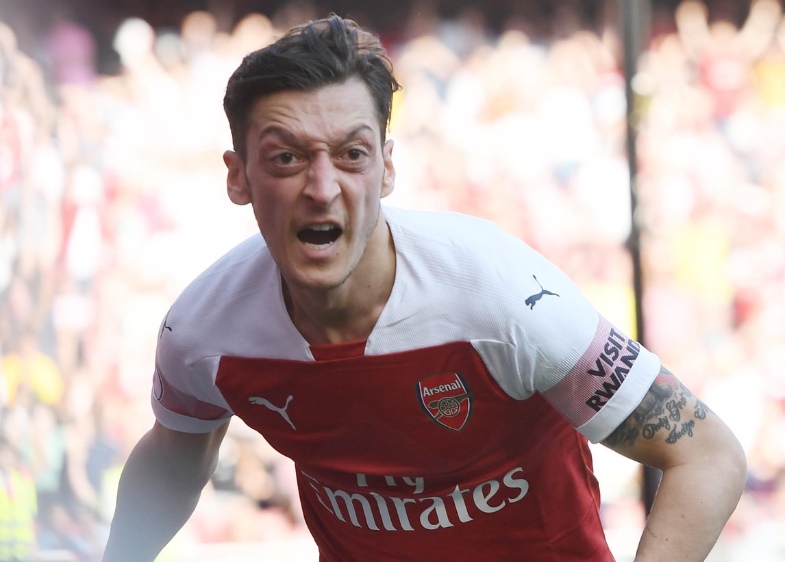 Incredibile Özil, 375mila sterline a settimana per non giocare mai