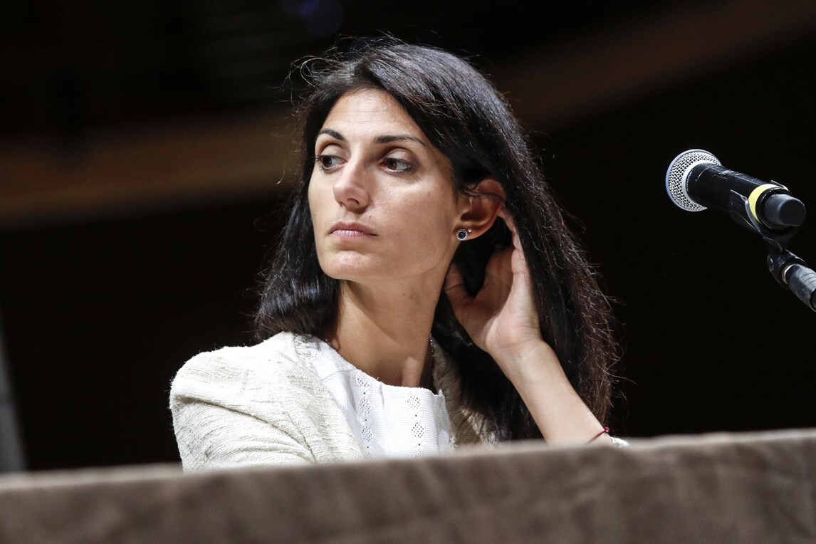 Roma, Raggi: “Stadio? Lo vogliamo e si farà“
