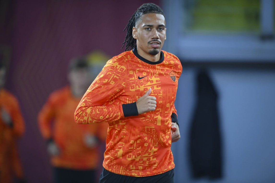 Roma, i convocati per la Fiorentina: ci sono Smalling e Perez