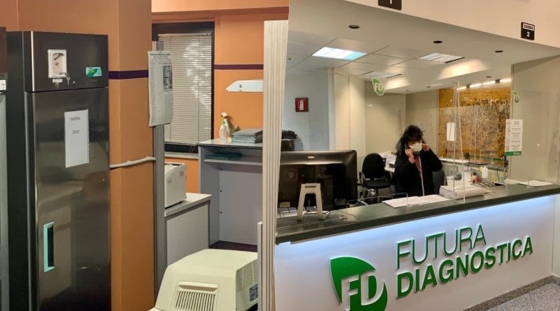 Lazio, ecco il laboratorio dei tamponi al centro dell’indagine